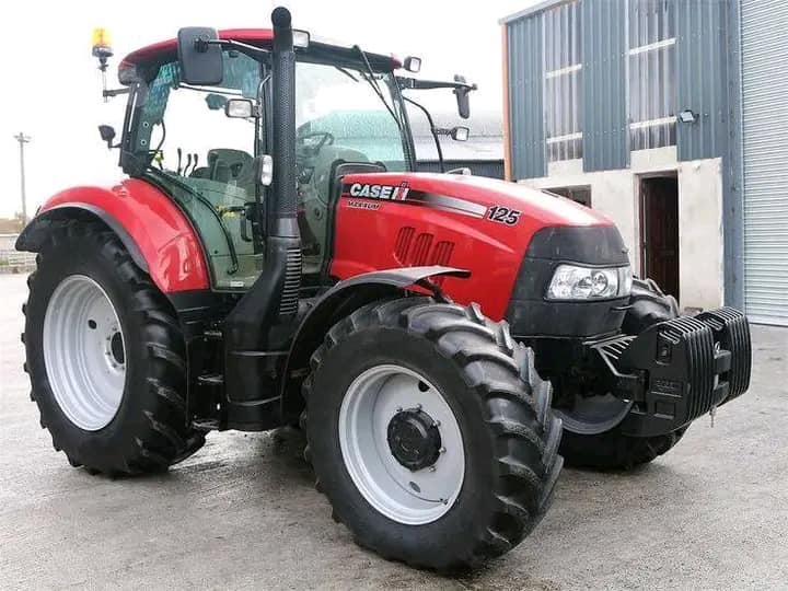 ዳሞታ የወላይታ ገበሬዎች ኅብረት ሥራ ዩኒየን እርሻ ስራን ለማዘመን ሁለት ዘመናዊ የእርሻ ትራክተሮችን ገዥ ፈጽሟል።